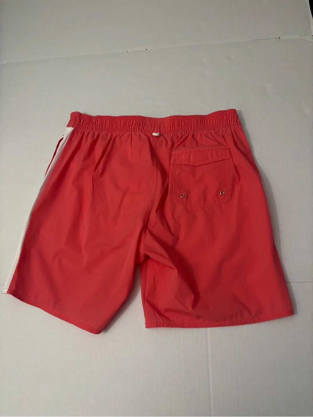 johnnie-O lightweight coral
